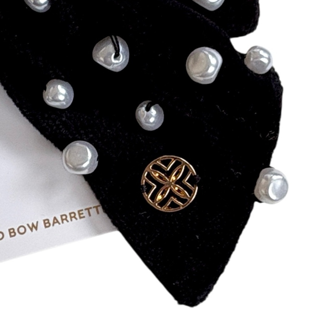 NWT Lilly Pulitzer Velvet Logo Charm Pearl Embellished Hair Bow Black - Picture 2 of 6